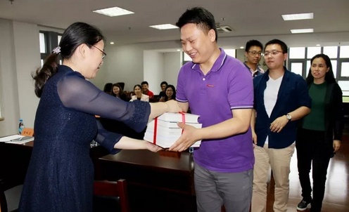 赠送.JPG 赠送.JPG